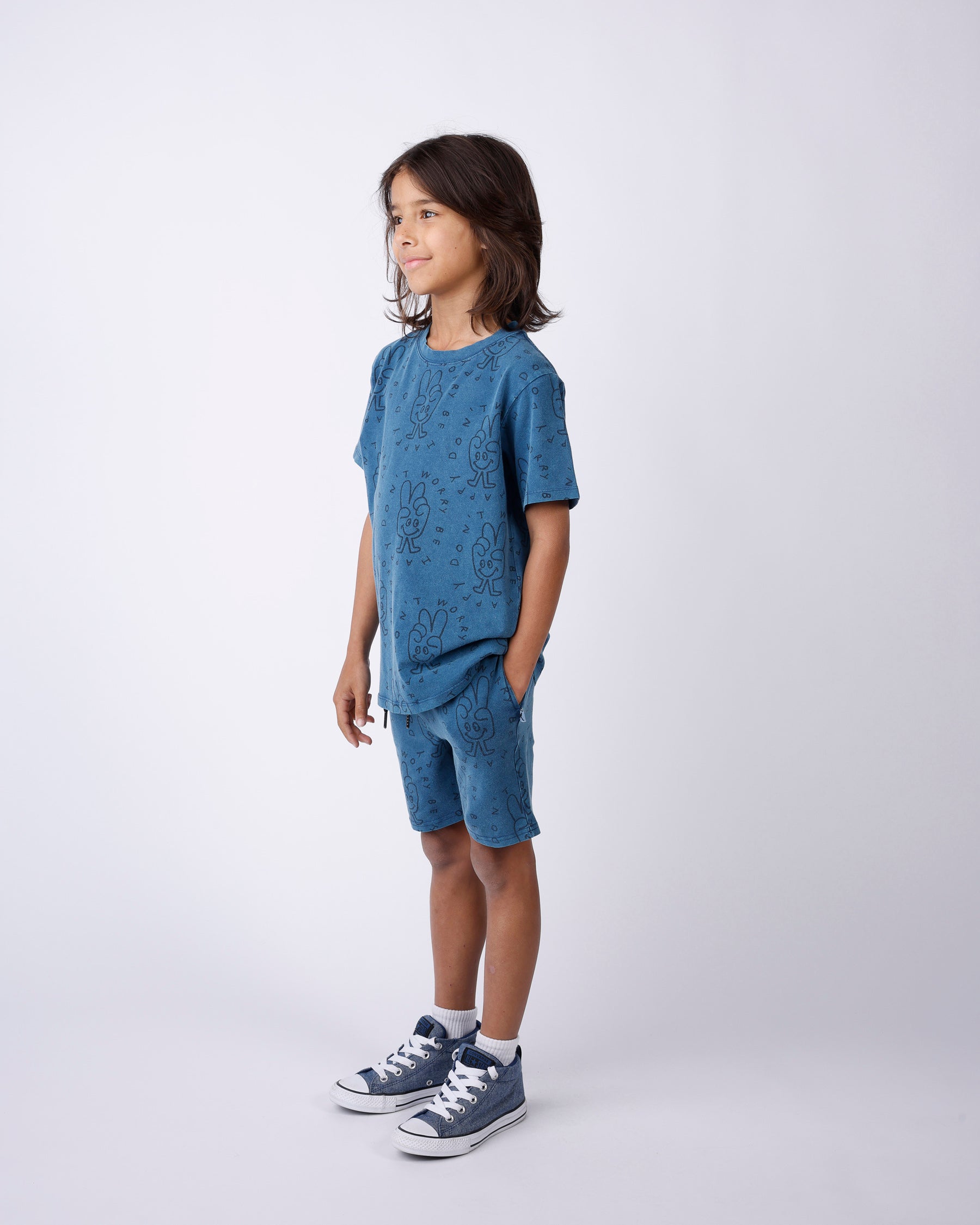 Minti Happy Peace Hand Short